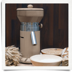 Salzburger grain millMT 5 - oak with stainless steel thread